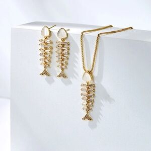 18KT  Fishbone Swarovski Baguette and White Agate Stone Necklace, Ear